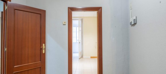 4 bedrooms Apartment in Zaragoza, Spain No. 61382 18