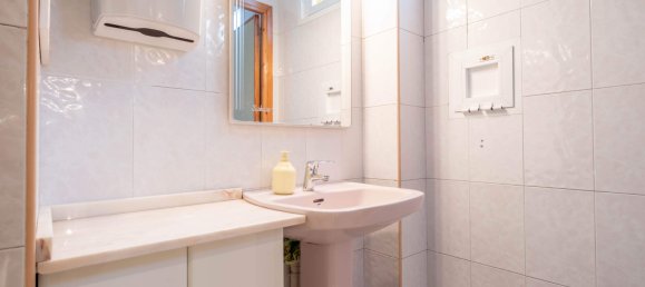 4 bedrooms Apartment in Zaragoza, Spain No. 61382 20