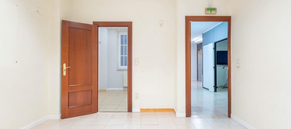 4 bedrooms Apartment in Zaragoza, Spain No. 61382 24