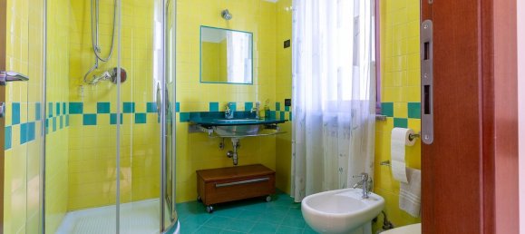 6 rooms Villa in Ivrea, Italy No. 53220 2