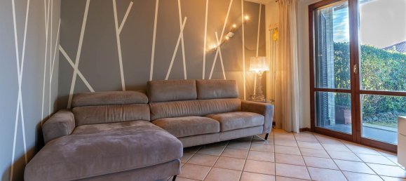 6 rooms Villa in Ivrea, Italy No. 53220 6