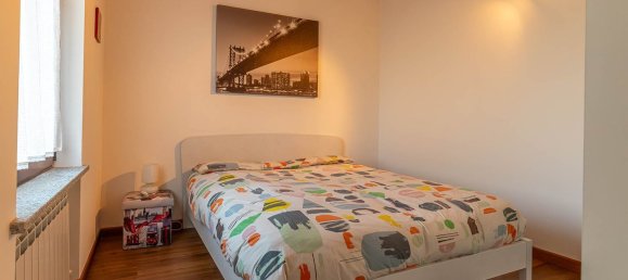 6 rooms Villa in Ivrea, Italy No. 53220 16