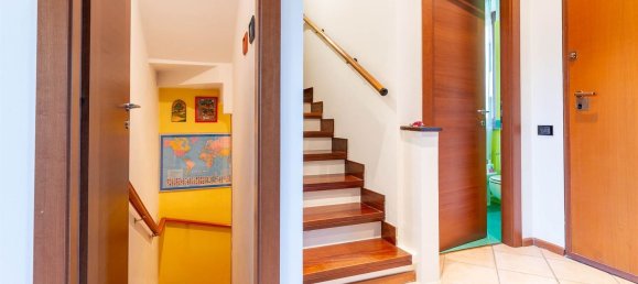 6 rooms Villa in Ivrea, Italy No. 53220 19