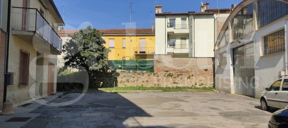 2 bedrooms House in Faenza, Italy No. 351397 9