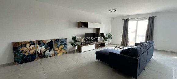 3 bedrooms Apartment in Kirkop, Malta No. 8177 5