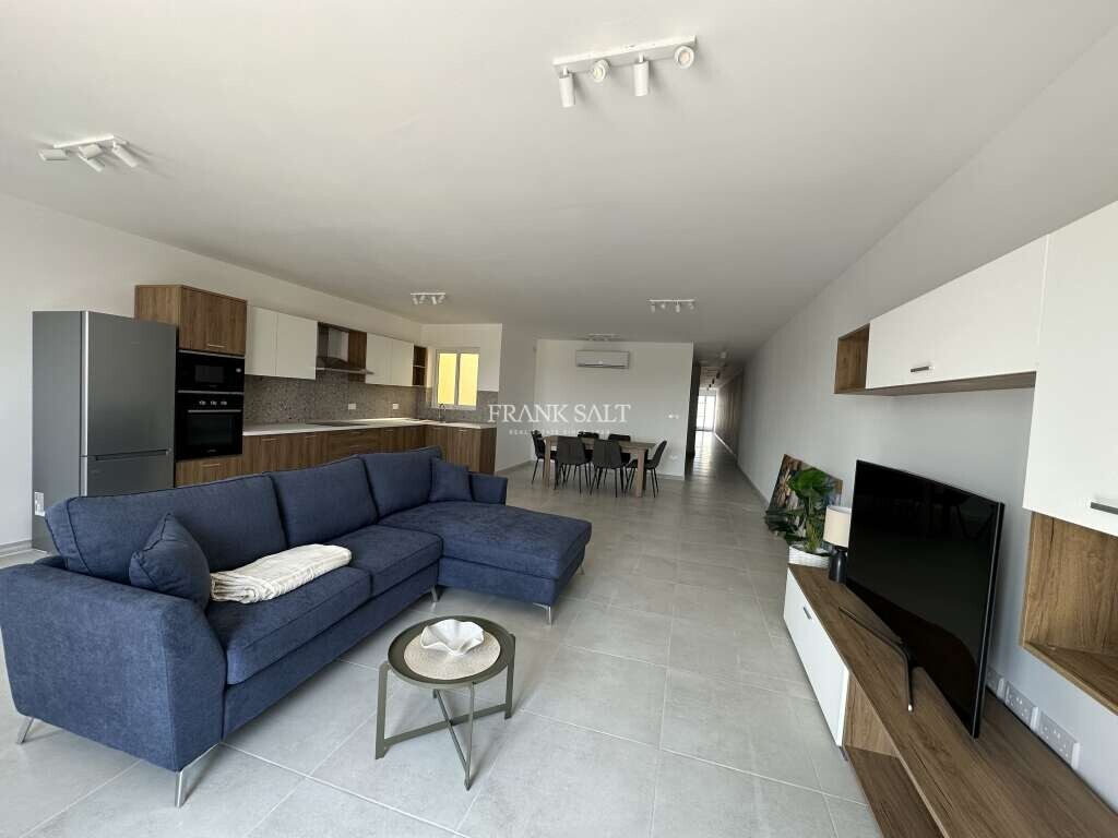 3 bedrooms Apartment in Kirkop, Malta No. 8177