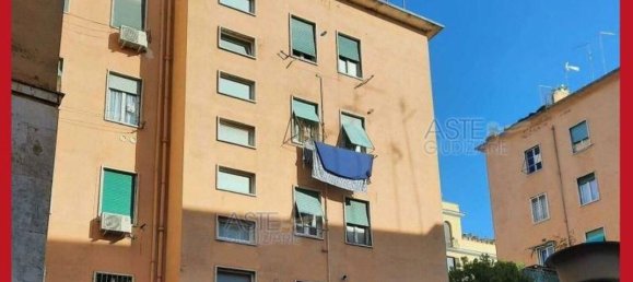 5 bedrooms Apartment in Rome, Italy No. 330867 9