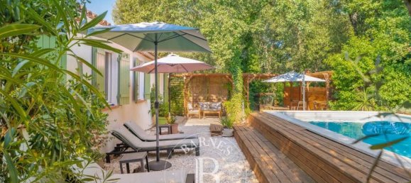 3 bedrooms Villa in Roquefort-les-Pins, France No. 343538 3