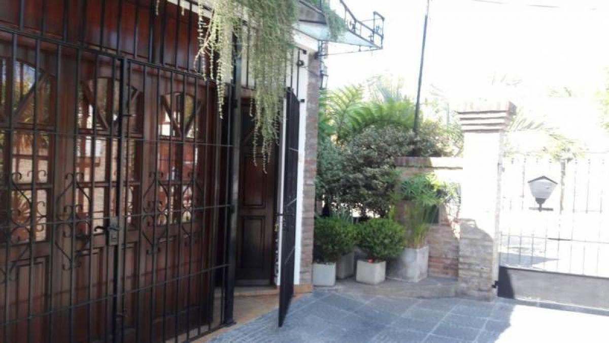 2 bedrooms House in General Rodriguez, Argentina No. 17504