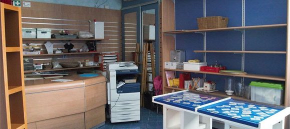 2-Zimmer Gewerbliche Immobilie in Calci, Italy, Nr. 155337 8