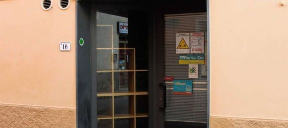 2-Zimmer Gewerbliche Immobilie in Calci, Italy, Nr. 155337 2