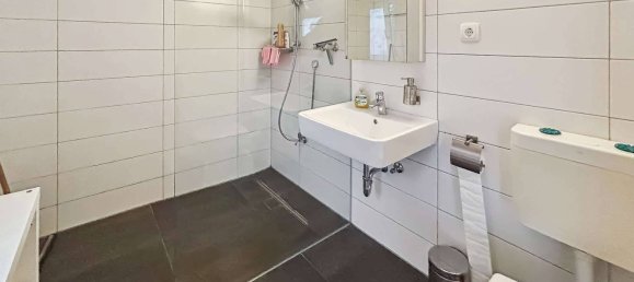 Здание с 10 комнатами в Гельзенкирхен, Германия № 9660 6