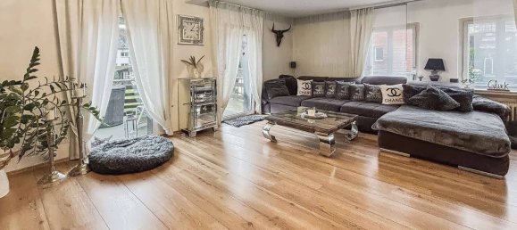 Здание с 10 комнатами в Гельзенкирхен, Германия № 9660 3