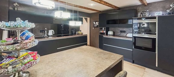 Здание с 10 комнатами в Гельзенкирхен, Германия № 9660 12