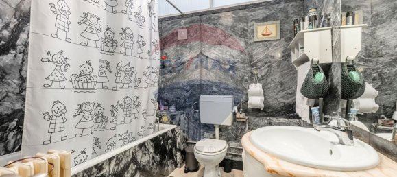 4 bedrooms House in Porto, Portugal No. 171801 12