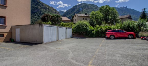 3 bedrooms Apartment in Riddes, Switzerland No. 67 17