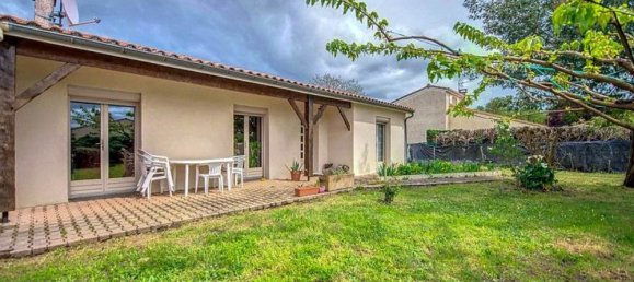 Casa de 3 dormitorios en Izon, France No. 290656 8