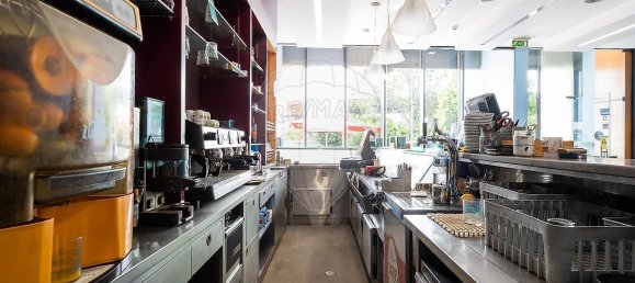 Gewerbliche Immobilie in Lisbon, Portugal, Nr. 250680 13