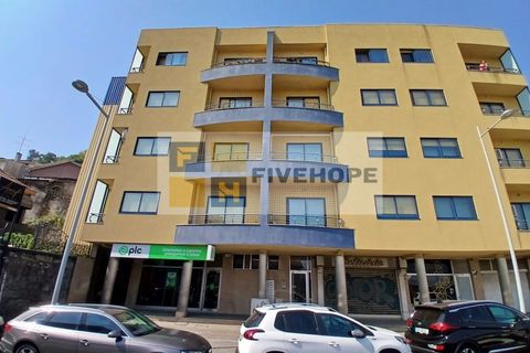  Commercial property in Gondomar, Portugal No. 261636