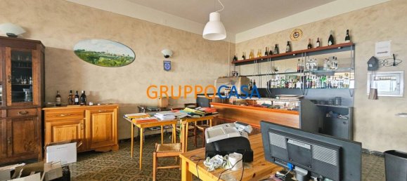 2-Zimmer Gewerbliche Immobilie in Montecarlo, Italy, Nr. 282707 2