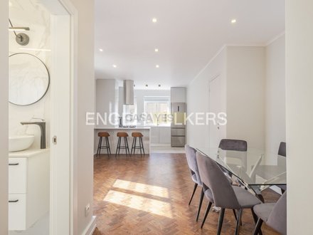 3 bedrooms Apartment in Oeiras, Portugal No. 10829