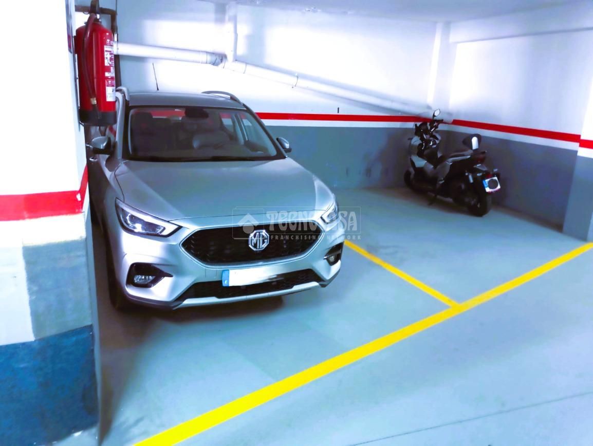  مرآب في Esplugues de Llobregat, Spain 10متر مربع رقم 246548