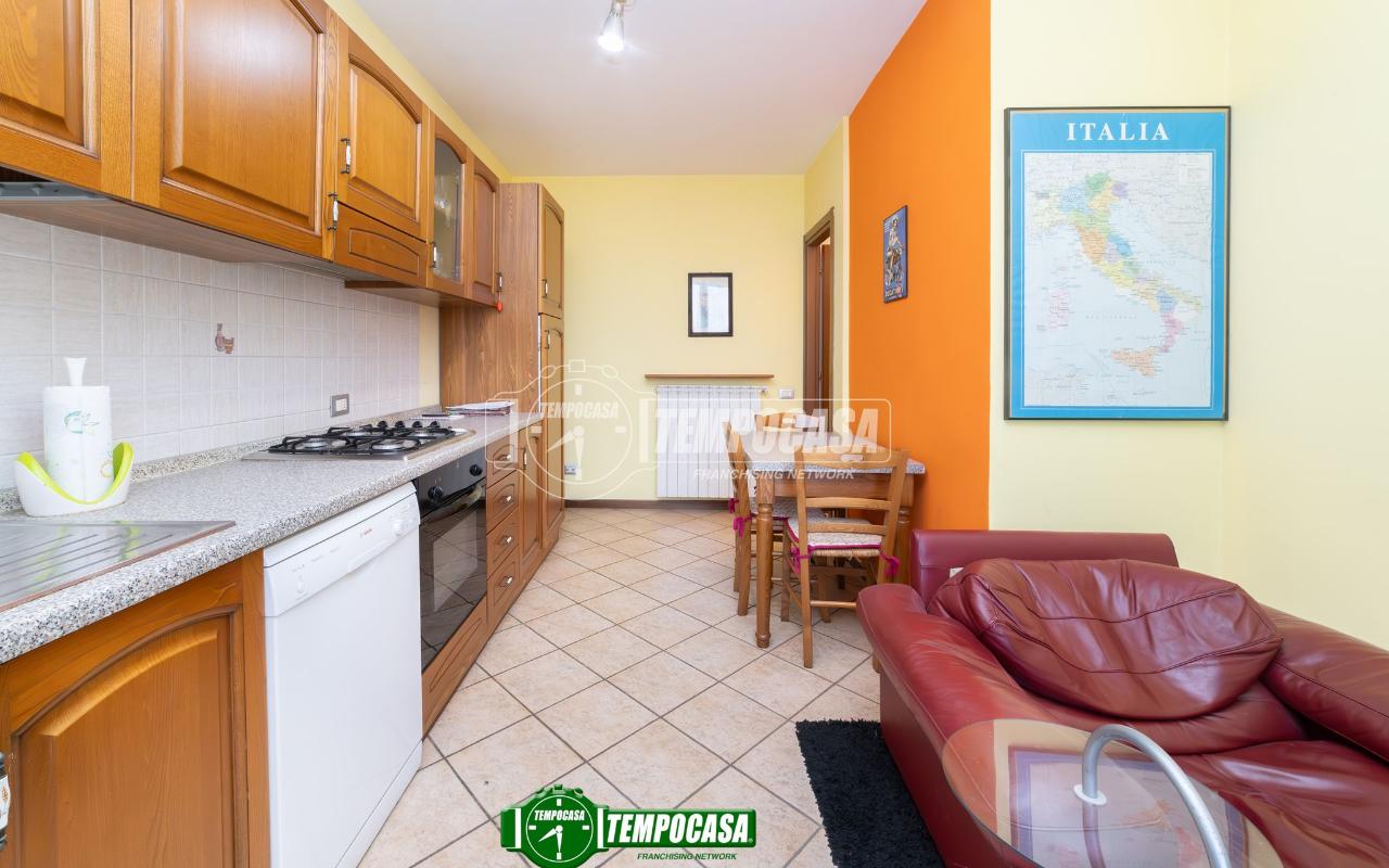 2 rooms Apartment in Masate, Italy No. 42637