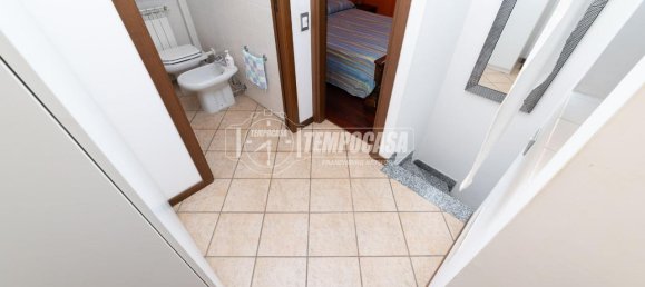2 rooms Apartment in Masate, Italy No. 42637 8