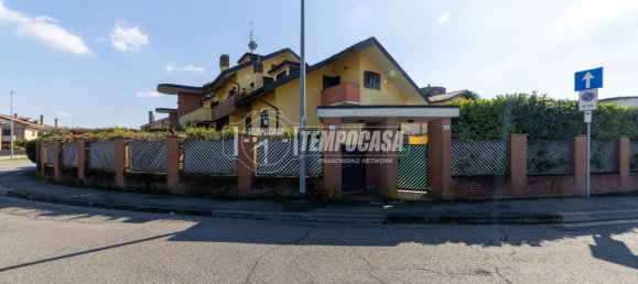 2 rooms Apartment in Masate, Italy No. 42637 36