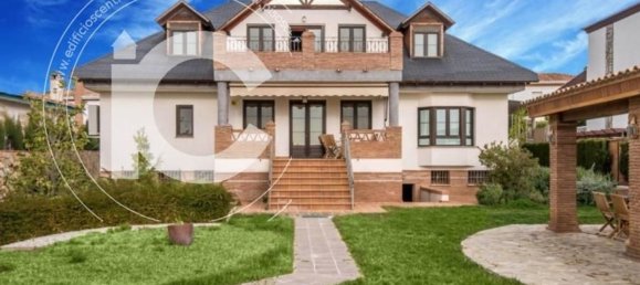 5 bedrooms House in Granada, Spain No. 135434 2