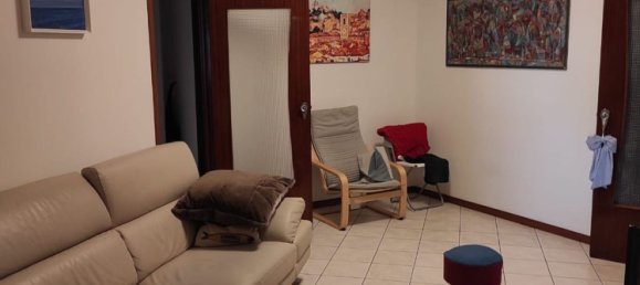 4 Schlafzimmer Wohnung in Agugliano, Italy, Nr. 376440 6