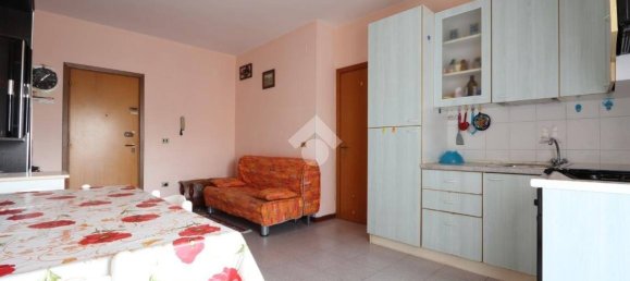 2 bedrooms Apartment in Martinsicuro, Italy No. 341326 2