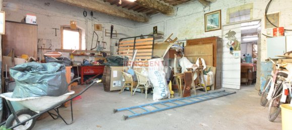 8-Zimmer Haus in Lucca, Italy, Nr. 159145 3