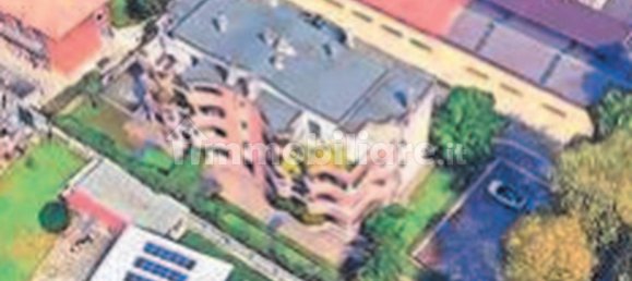 4 bedrooms Apartment in Legnano, Italy No. 260817 6