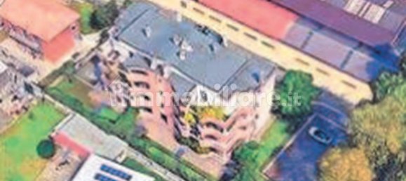 4 bedrooms Apartment in Legnano, Italy No. 260817 7