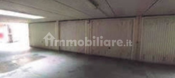 4 bedrooms Apartment in Legnano, Italy No. 260817 8