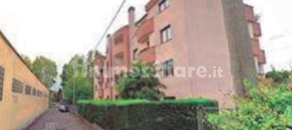 4 bedrooms Apartment in Legnano, Italy No. 260817 5