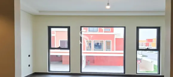 5 dormitorios adosado en venta en Damac Lagoons, Dubai, UAE № 195535 2