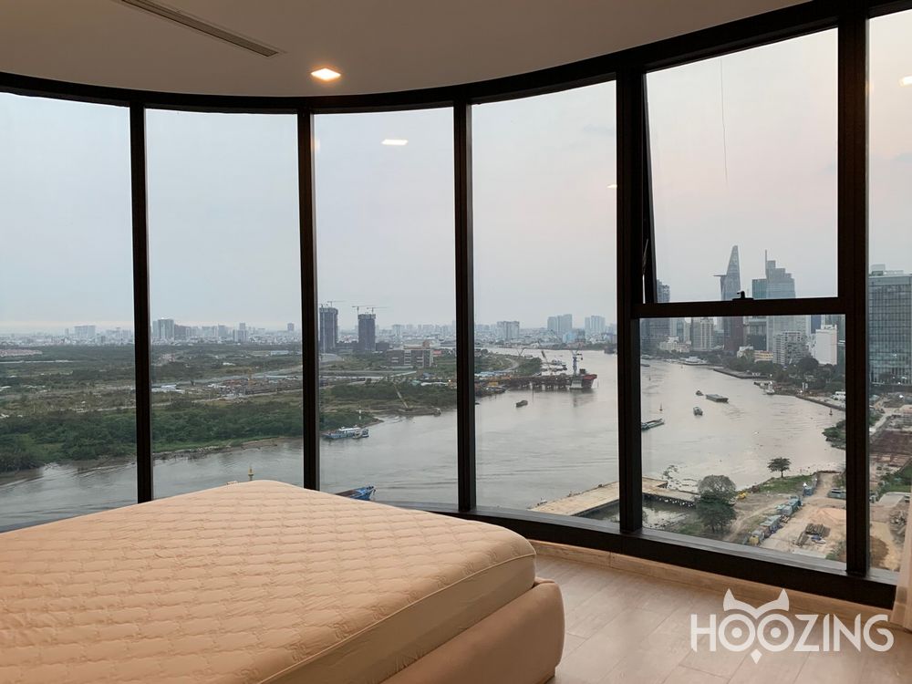 3 bedrooms Apartment in District 1, Vietnam No. 18389