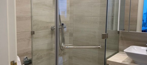 3 bedrooms Apartment in District 1, Vietnam No. 18389 2