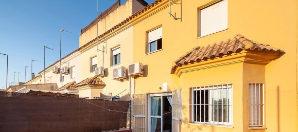 3 bedrooms Townhouse in Andalusia, Spain No. 171613 3