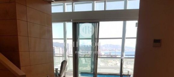 3 bedrooms Penthouse in Sant Marti, Spain No. 20758 8