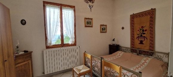 Villa de 7 divisões em Montese, Italy N.º 235560 8