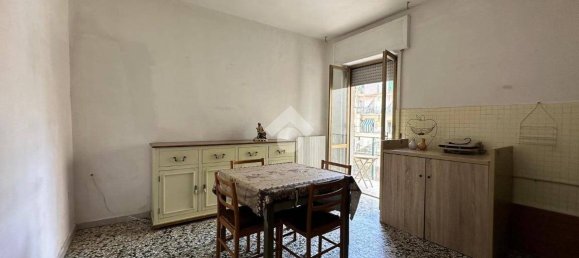 Apartamento T2 em Crotone, Italy N.º 38486 3