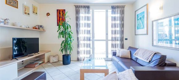 4غرفة شقة في Besana in Brianza, Italy رقم 82212 12