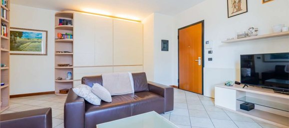 4غرفة شقة في Besana in Brianza, Italy رقم 82212 16