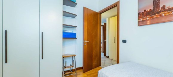 4غرفة شقة في Besana in Brianza, Italy رقم 82212 41