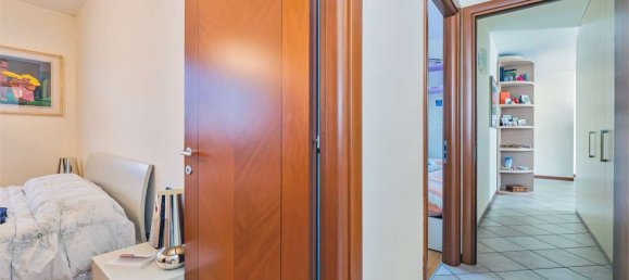 4غرفة شقة في Besana in Brianza, Italy رقم 82212 36