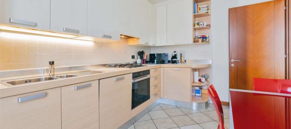 4غرفة شقة في Besana in Brianza, Italy رقم 82212 23