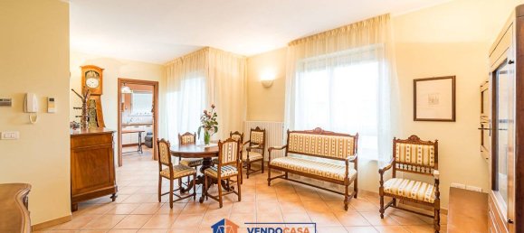 Apartamento T2 em Bra, Italy N.º 339121 2